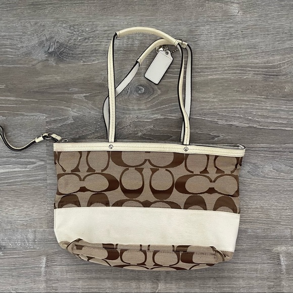 Coach Handbags - Coach bag